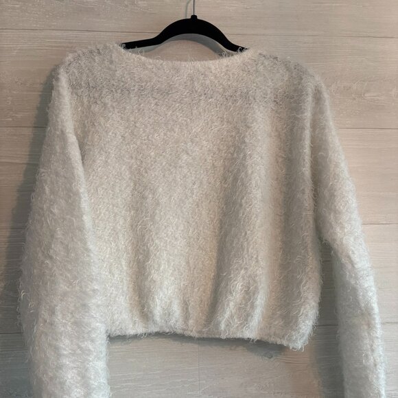 Zara Sweater Womens S White Fuzzy Shaggy Eyelash Knit Cropped Long Sleeve - Picture 3 of 4